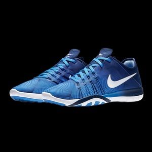 NIKE FREE TR6 SNEAKERS  LIKE NEW✨